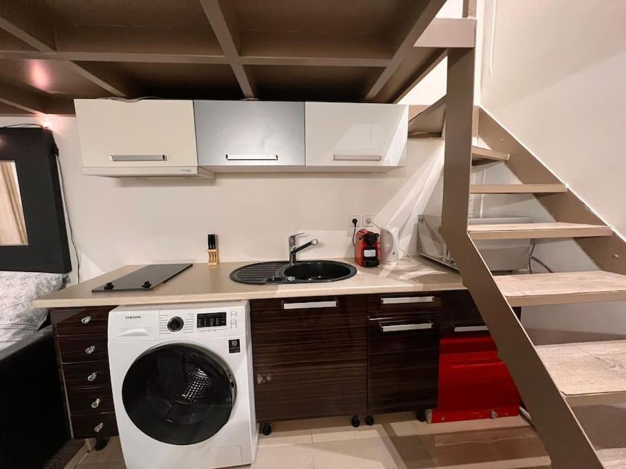 Studio Balcon Champs-Elysees - Hala Париж Екстериор снимка